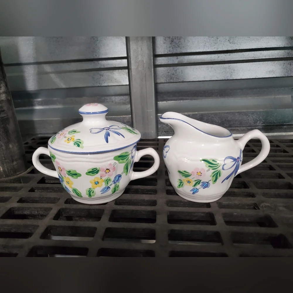 Herend Village Pottery‎ Creamer & Covered Sugar Blue Bows Floral Hungary